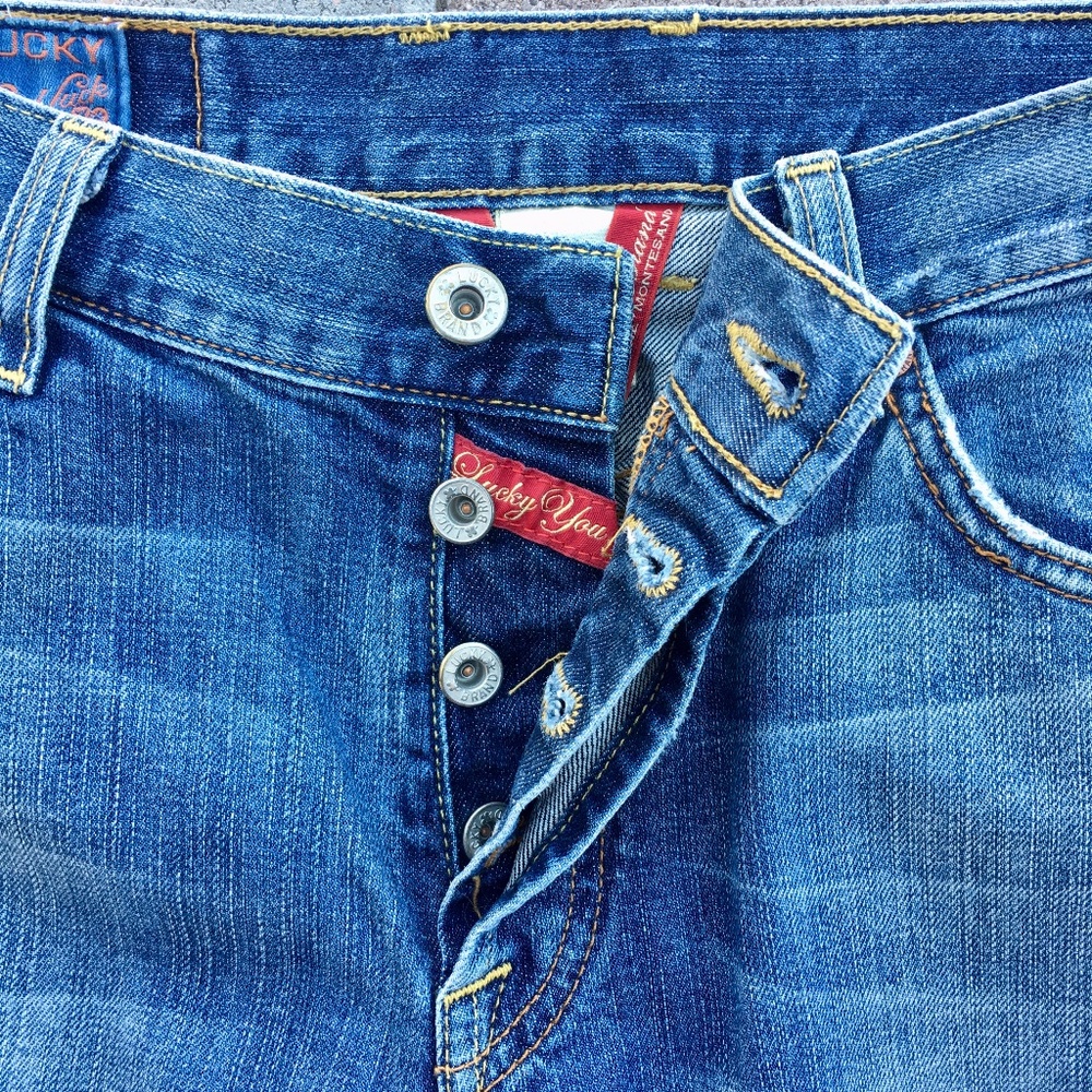 LUCKY WOMAN'S JEANS SIZE 10/30